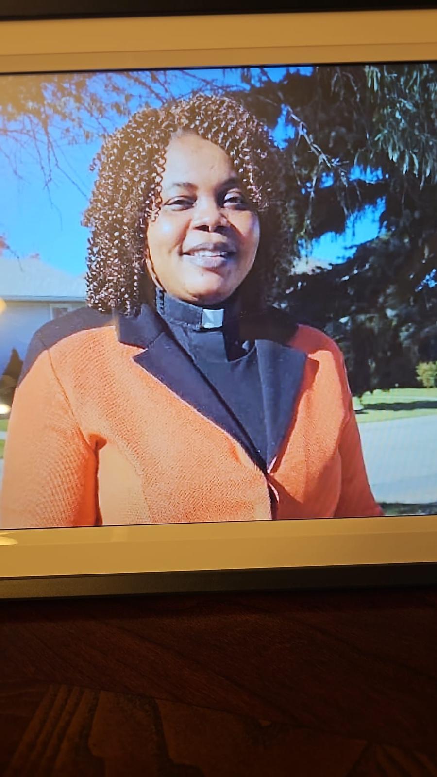 Rev. Tazviona Nyarota portrait 2